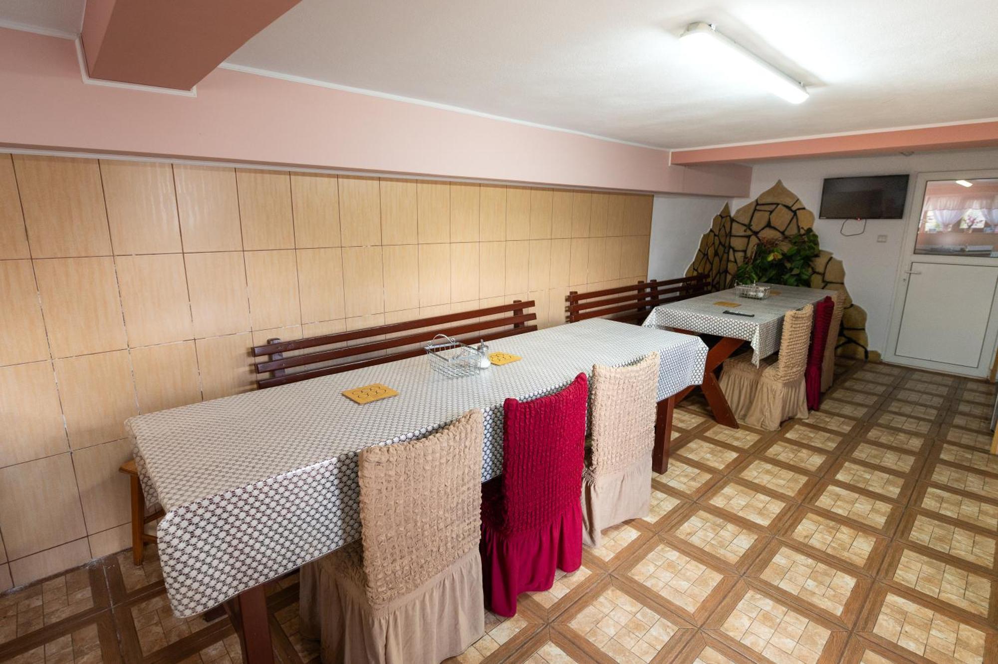 Casa Alex Calimanesti Hotel Eksteriør billede