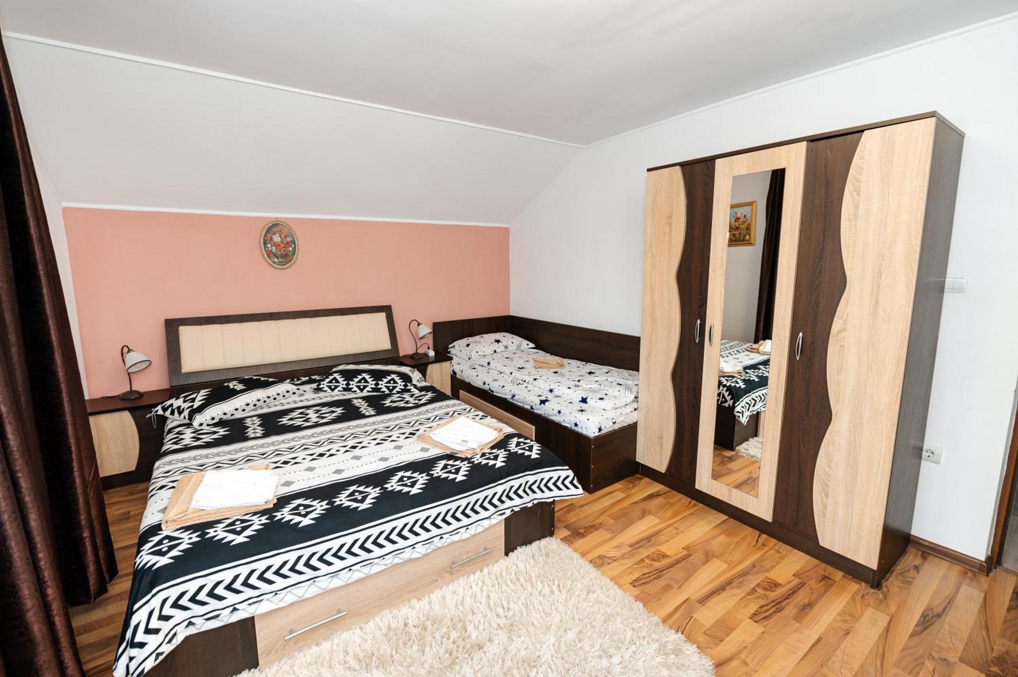 Casa Alex Calimanesti Hotel Eksteriør billede