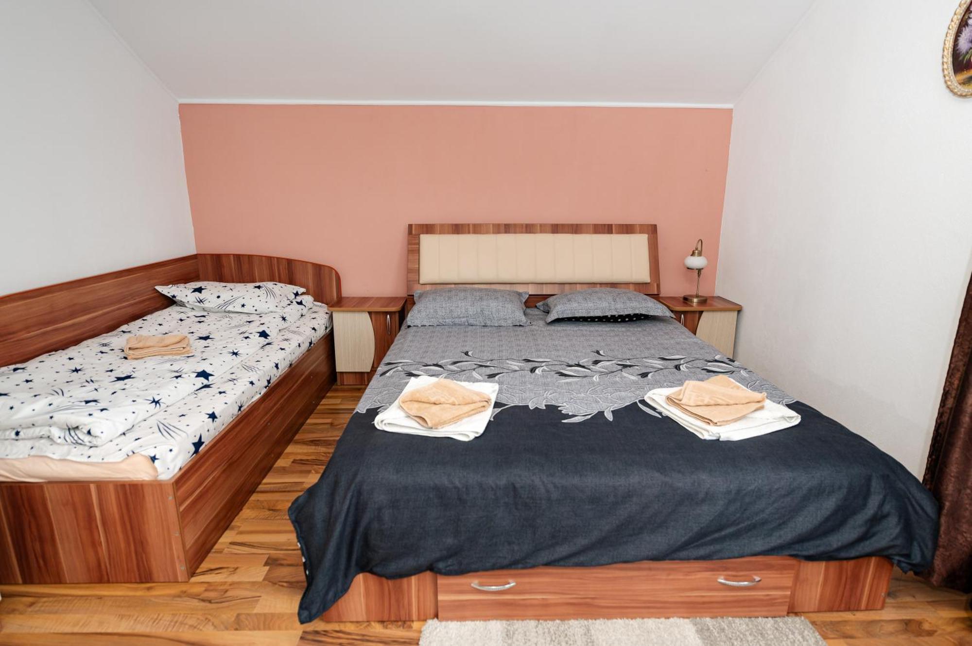 Casa Alex Calimanesti Hotel Eksteriør billede