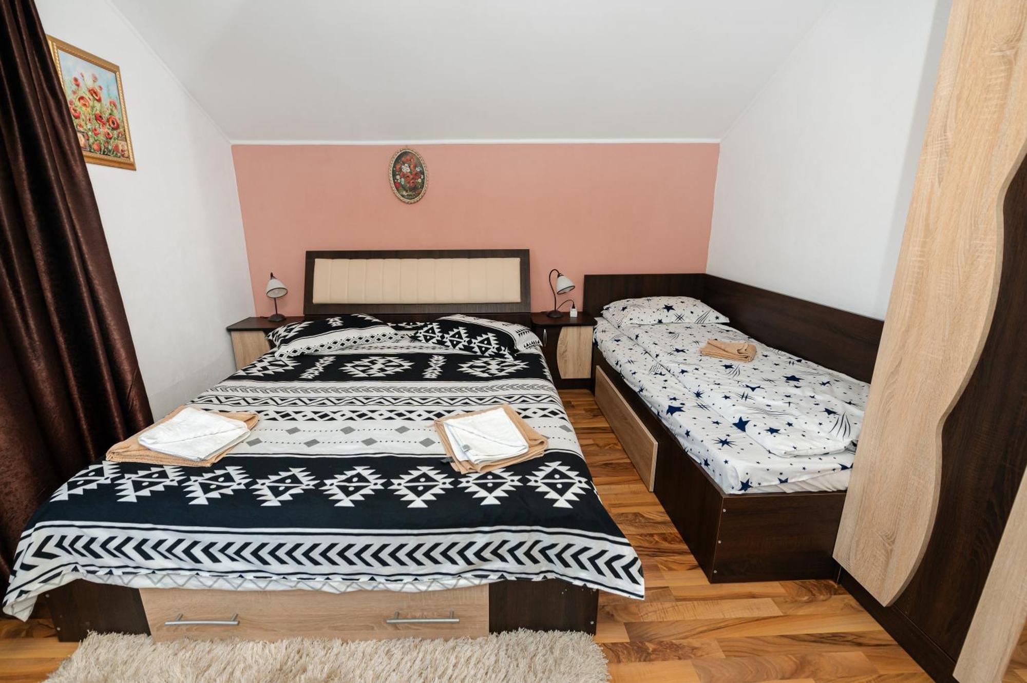Casa Alex Calimanesti Hotel Eksteriør billede